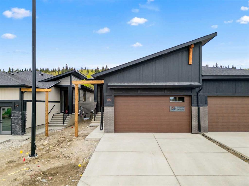 Picture of 88, 297 Riviera Way , Cochrane Real Estate Listing