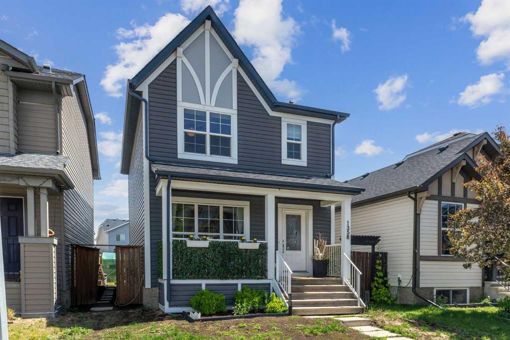 Picture of 1358 New Brighton Park SE, Calgary Real Estate Listing