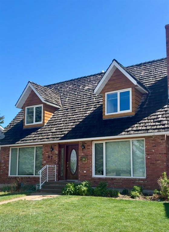 Picture of 67 Kings Crescent S, Lethbridge Real Estate Listing
