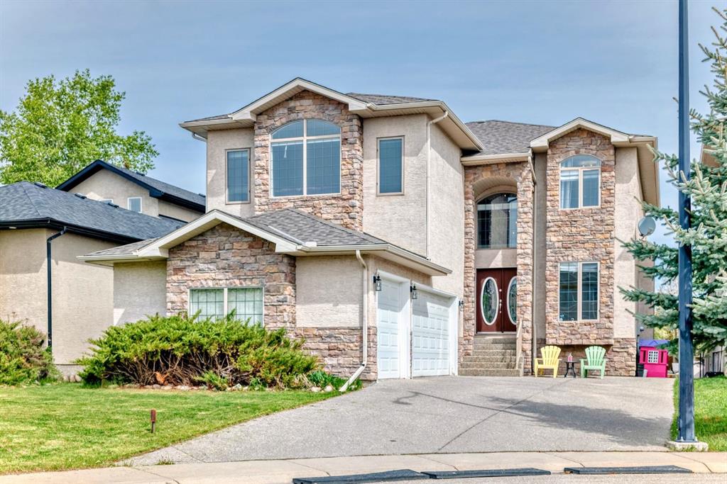 Picture of 76 West Cedar Rise SW, Calgary Real Estate Listing