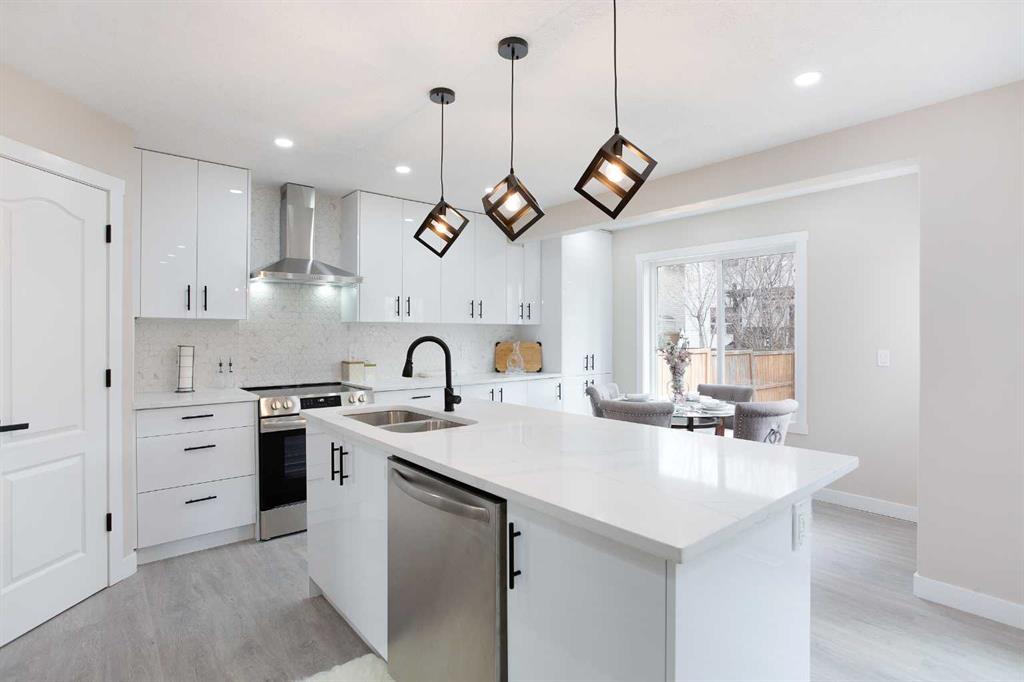 Picture of 13030 Douglas Ridge Grove SE, Calgary Real Estate Listing