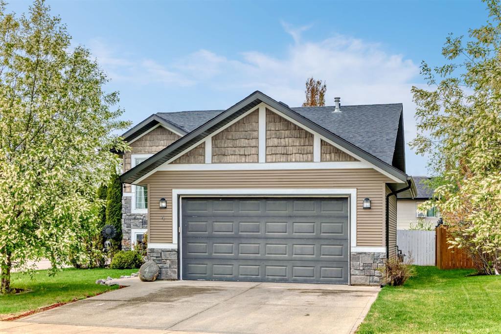 Picture of 4 Weddell Crescent , Red Deer Real Estate Listing