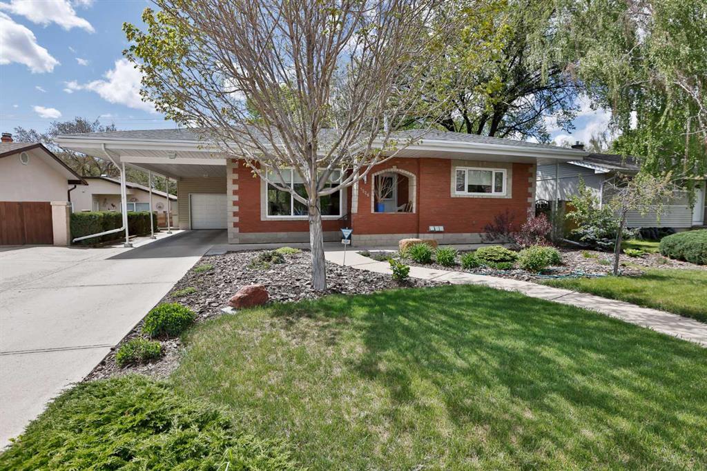 Picture of 1226 13 Street S, Lethbridge Real Estate Listing