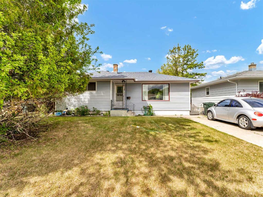 Picture of 276 Connaught Drive SW, Medicine Hat Real Estate Listing