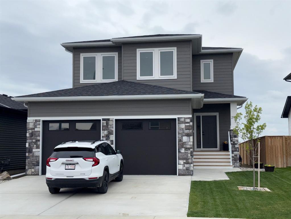 Picture of 293 Rivergrove Chase W, Lethbridge Real Estate Listing
