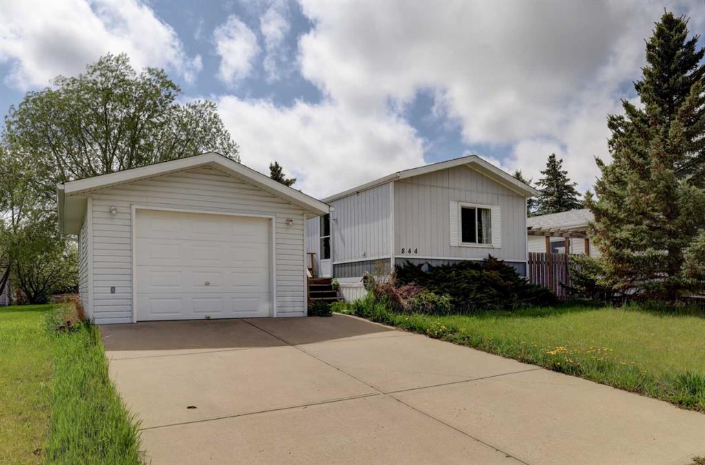 Picture of 844 Madison Drive , Irricana Real Estate Listing