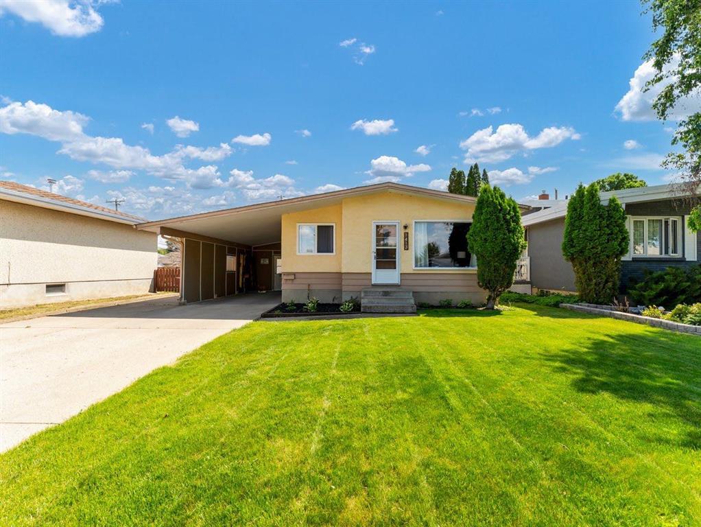 Picture of 1413 24 Street SE, Medicine Hat Real Estate Listing