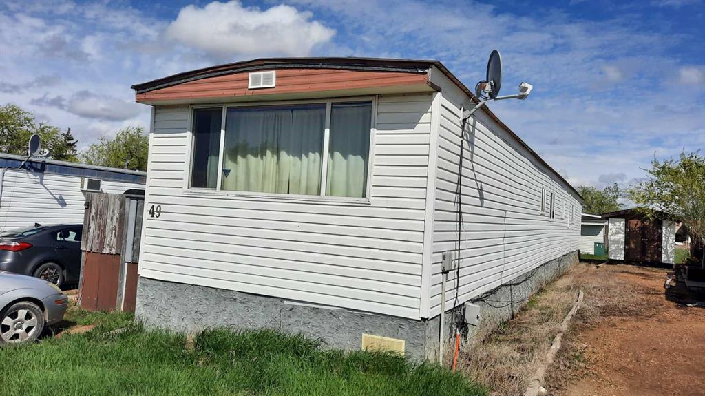 Picture of 49 Greenwood Villa , Drumheller Real Estate Listing