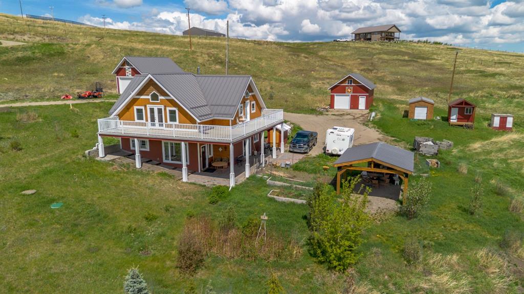 Picture of 42015 RR280  , Hill Spring Real Estate Listing