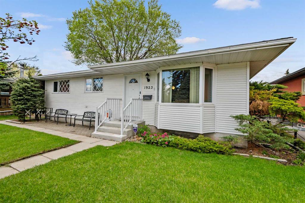 Picture of 1923 Matheson Drive NE, Calgary Real Estate Listing