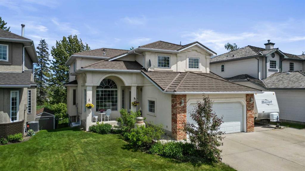 Picture of 218 Diamond Drive SE, Calgary Real Estate Listing