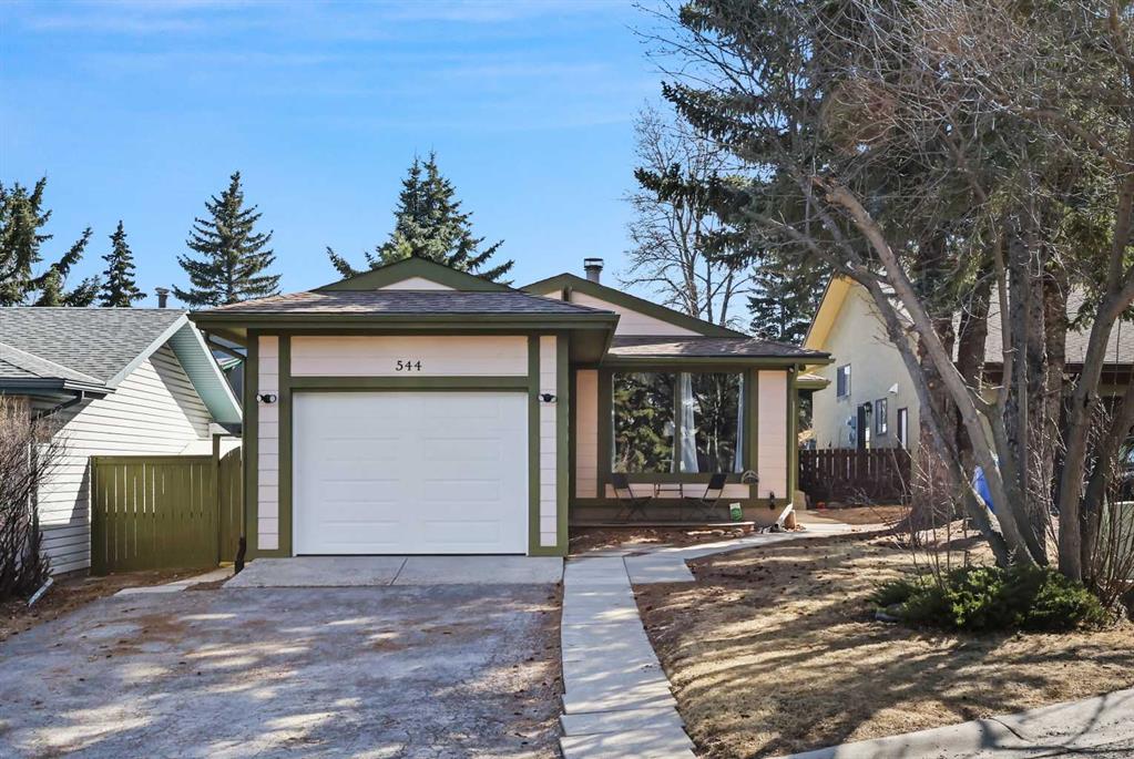 Picture of 544 Ranchview Court NW, Calgary Real Estate Listing