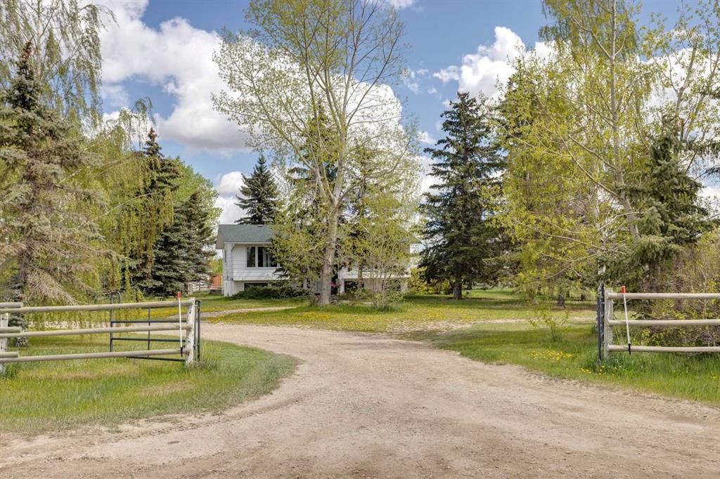 Picture of 275034 Range Road 263  , Rural Rocky View County Real Estate Listing