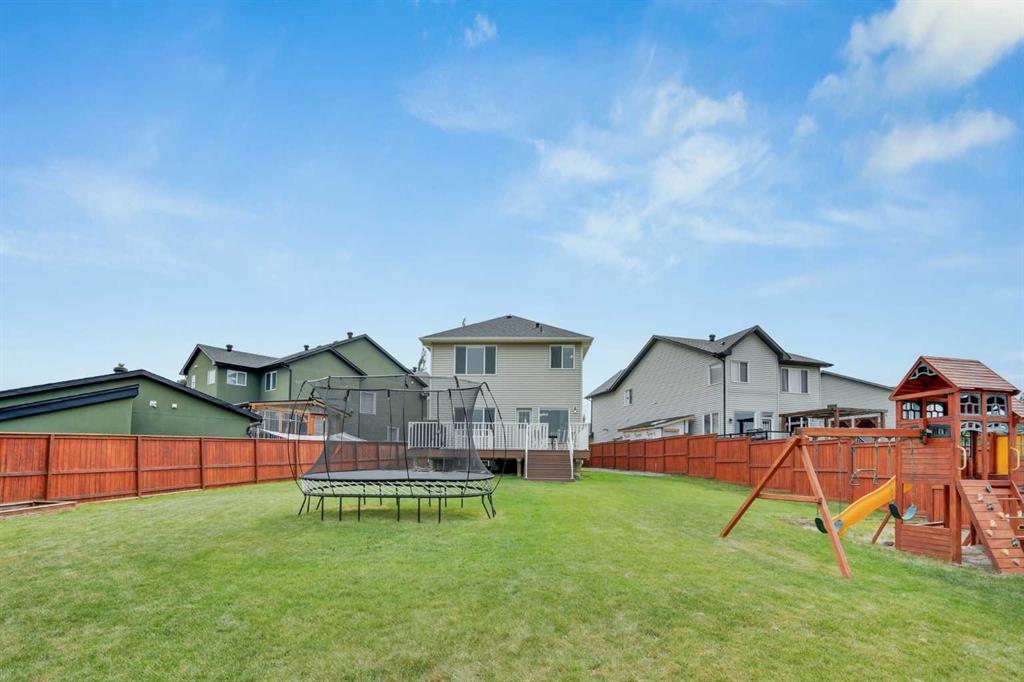 Picture of 63 Sage Berry Place NW, Calgary Real Estate Listing