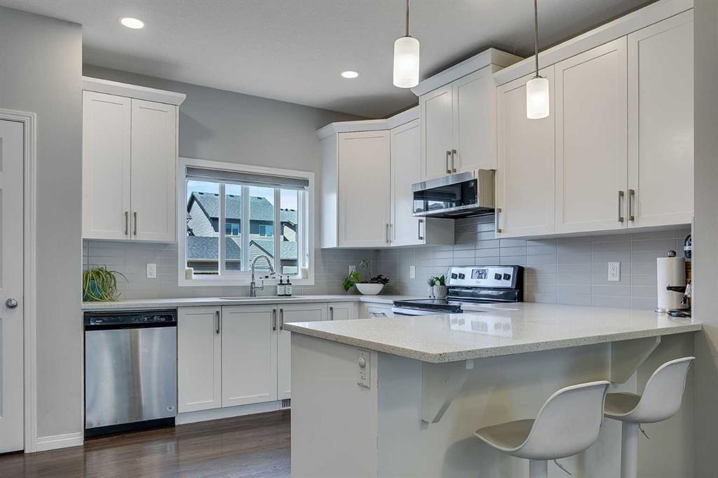 Picture of 254 Walgrove Terrace SE, Calgary Real Estate Listing