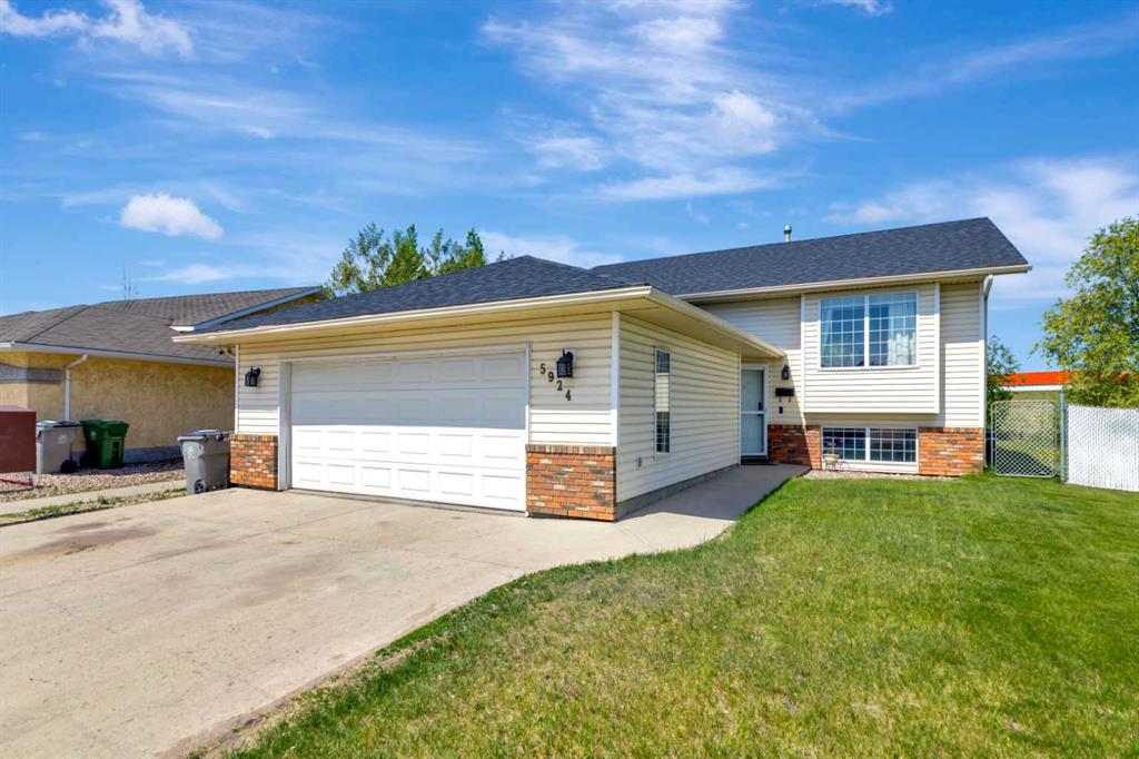 Picture of 5924 41 Street , Lloydminster Real Estate Listing
