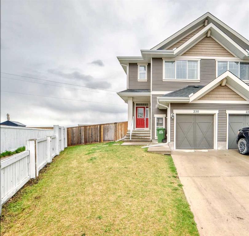 Picture of 230 River Heights Crescent , Cochrane Real Estate Listing