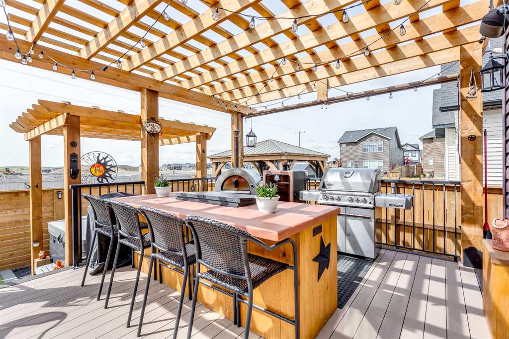 Picture of 2176 Ravensdun Crescent SE, Airdrie Real Estate Listing