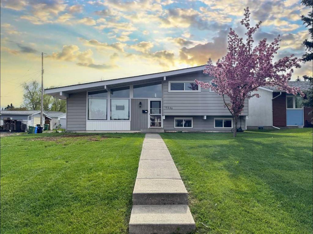 Picture of 10235 Maple Grove Place SE, Calgary Real Estate Listing