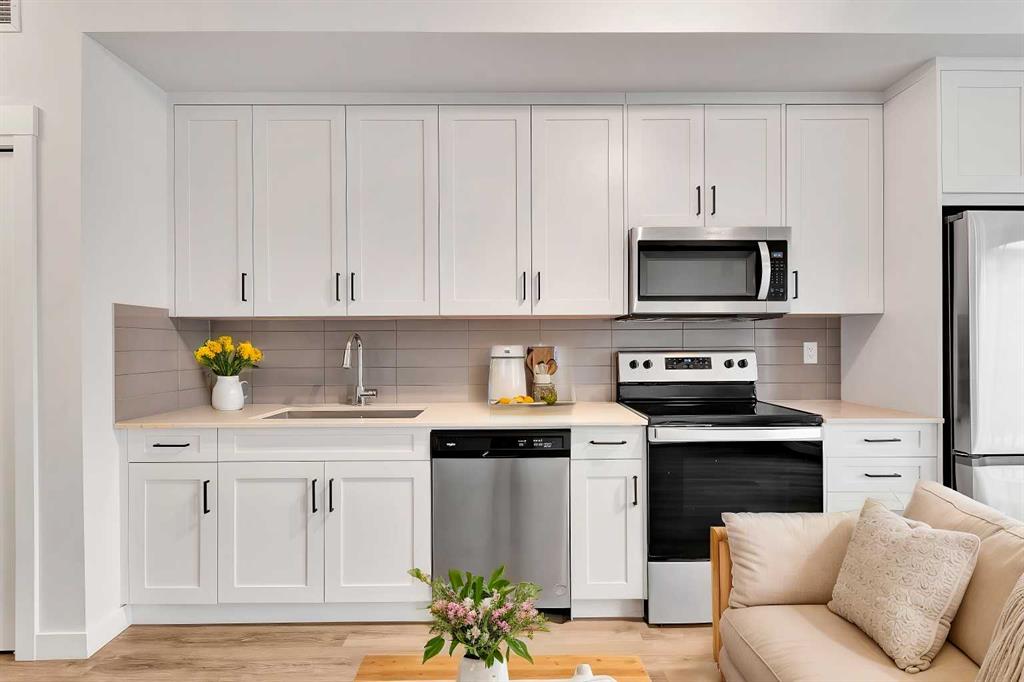 Picture of 113, 40 Walgrove Walk SE, Calgary Real Estate Listing