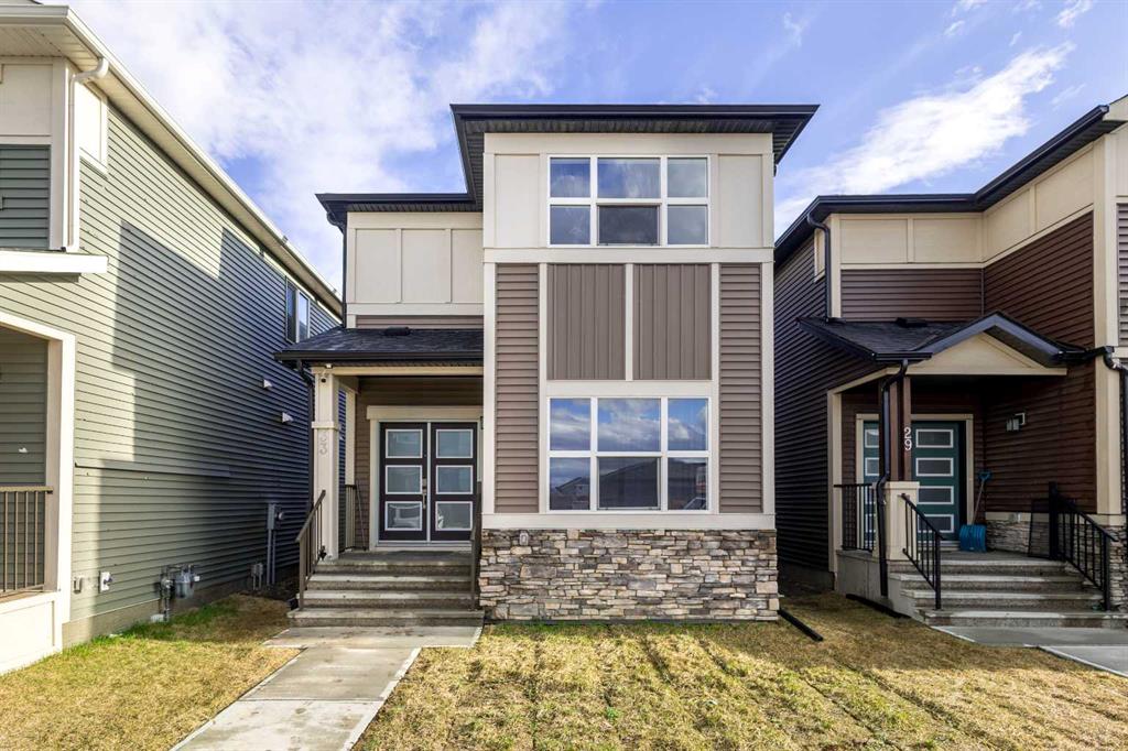 Picture of 33 Homestead Crescent NE, Calgary Real Estate Listing