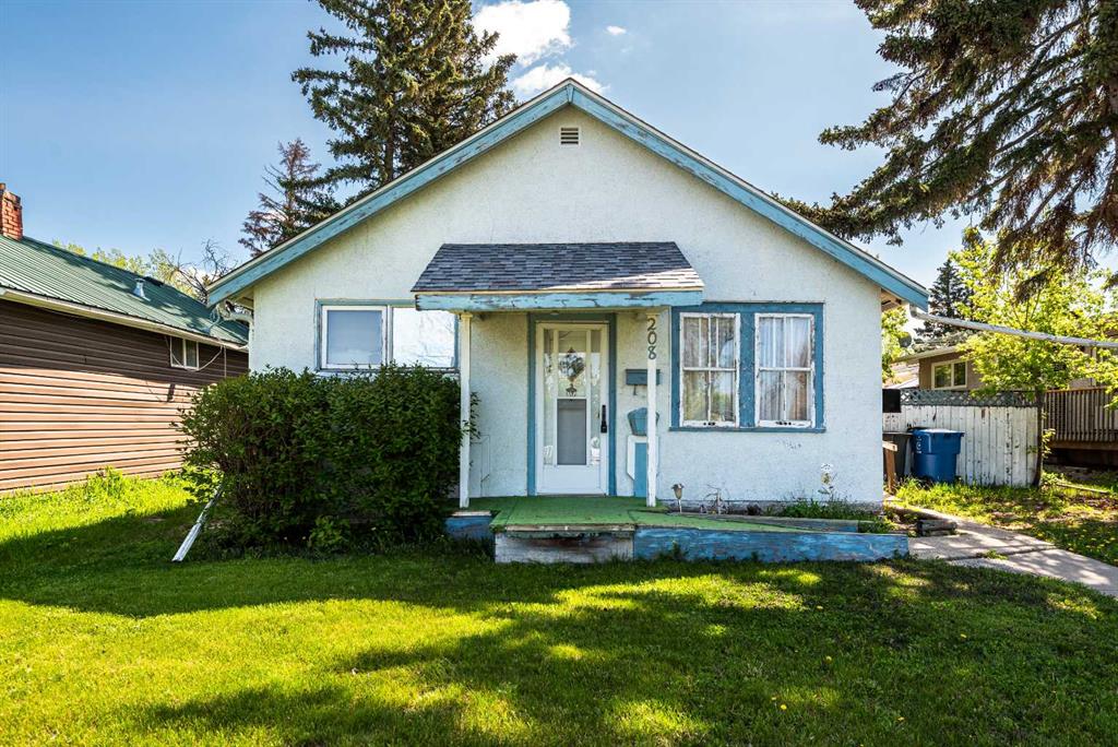 Picture of 208 3 Avenue S, Three Hills Real Estate Listing