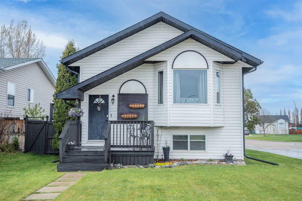 Picture of 16 Harrigan Street , Sylvan Lake Real Estate Listing