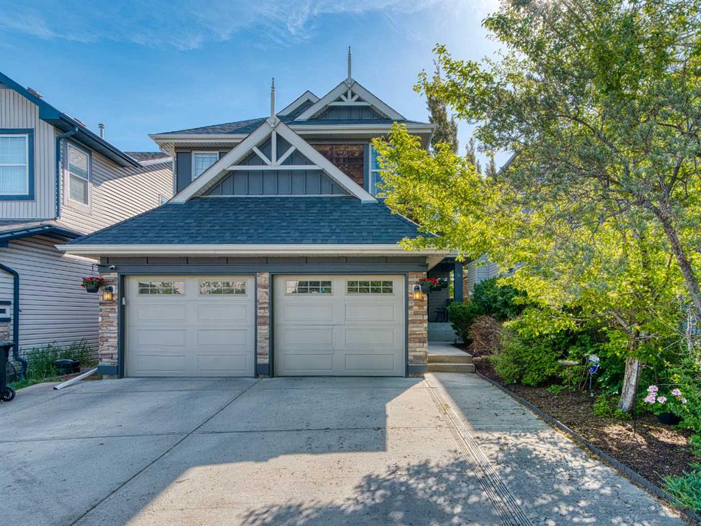 Picture of 8 Auburn Bay Lane SE, Calgary Real Estate Listing