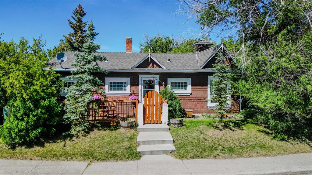 Picture of 515 Indian Street , Pincher Creek Real Estate Listing