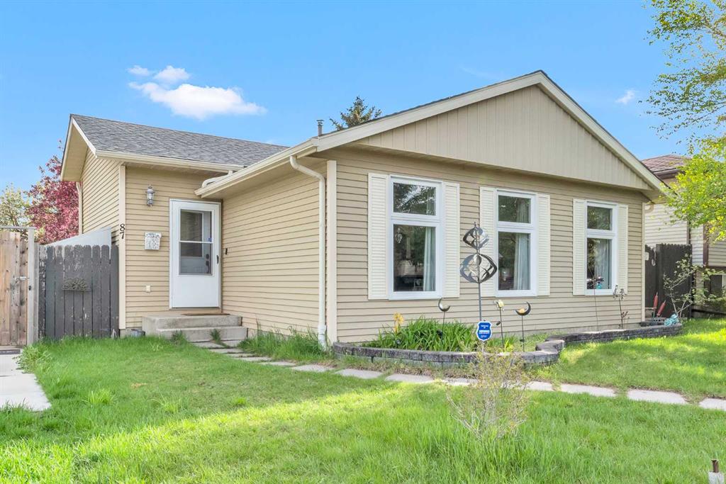 Picture of 87 Falton Close NE, Calgary Real Estate Listing