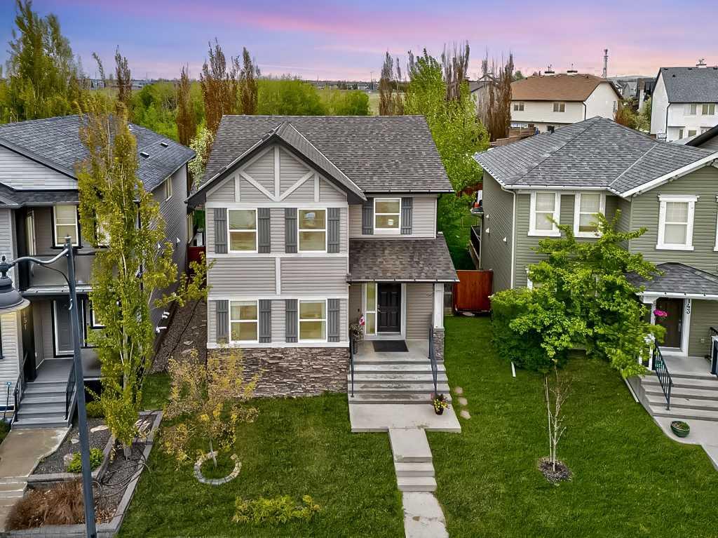Picture of 147 Elgin Meadows Way SE, Calgary Real Estate Listing