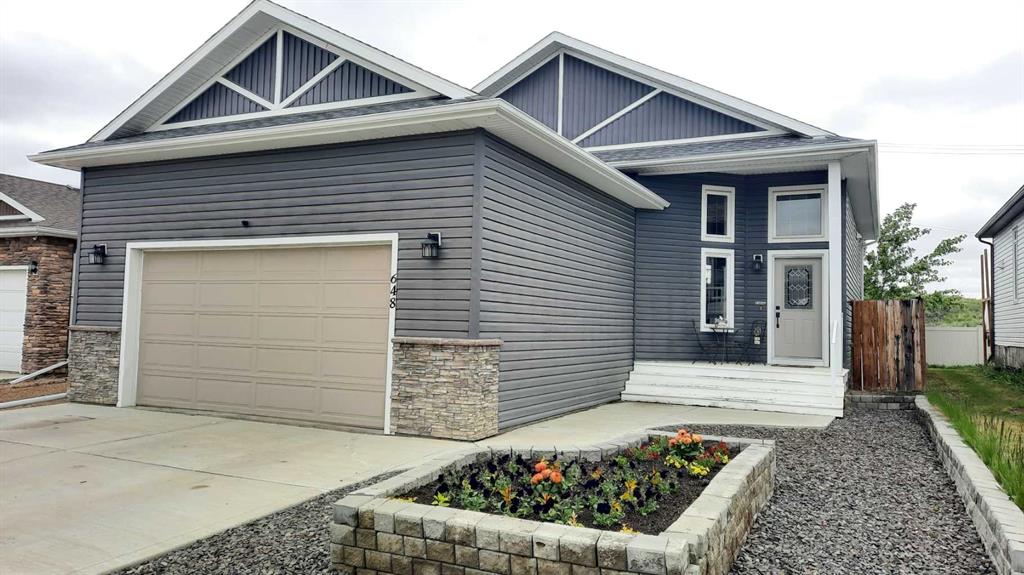 Picture of 648 Bankview Drive , Drumheller Real Estate Listing