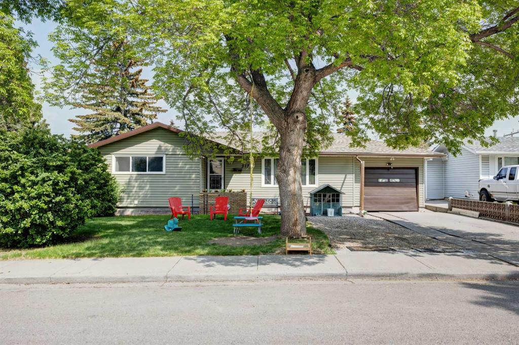 Picture of 212 Hendon Drive NW, Calgary Real Estate Listing