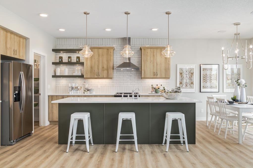Picture of 236 Mallard Grove SE, Calgary Real Estate Listing
