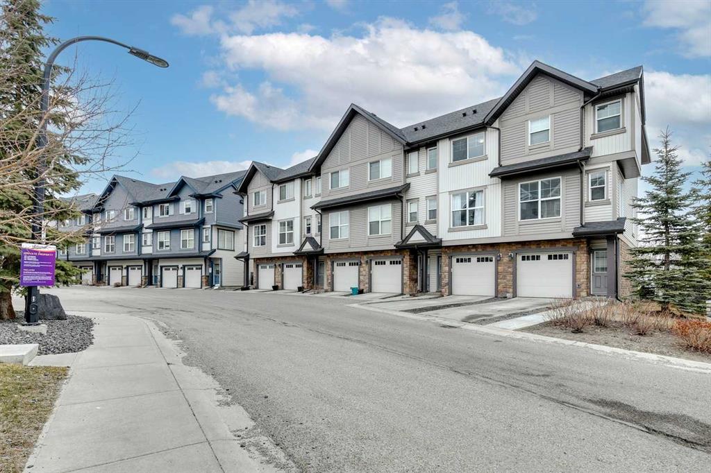 Picture of 6 New Brighton Point SE, Calgary Real Estate Listing