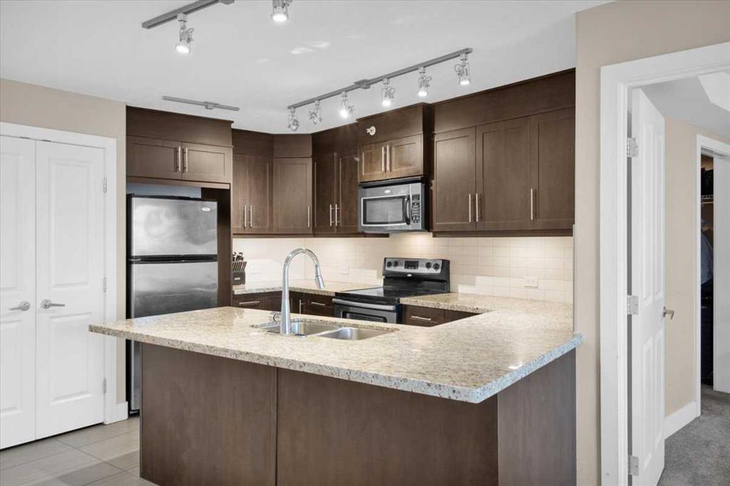 Picture of 308, 1939 30 Street SW, Calgary Real Estate Listing