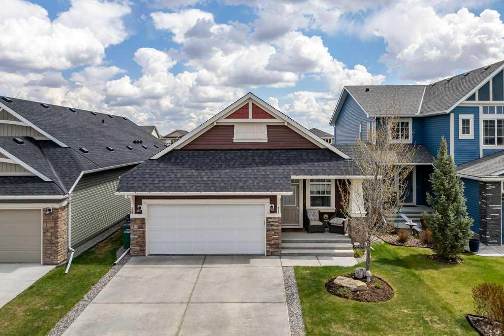 Picture of 74 Bayview Circle SW, Airdrie Real Estate Listing