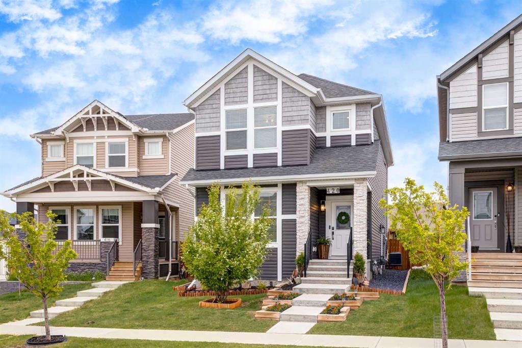 Picture of 420 Hillcrest Manor SW, Airdrie Real Estate Listing