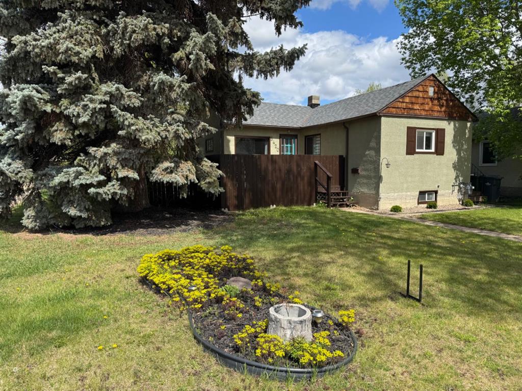 Picture of 5420 48 Avenue , Wetaskiwin Real Estate Listing