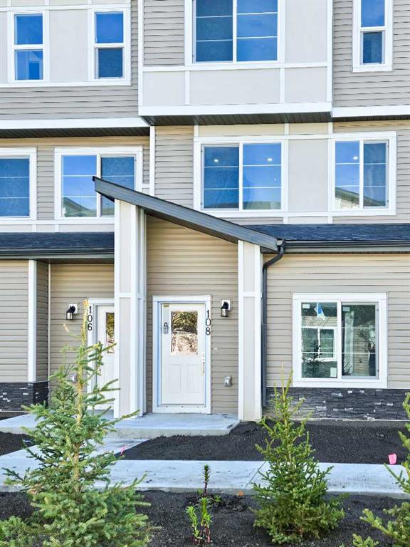 Picture of 108, 75 Cornerstone Row NE, Calgary Real Estate Listing