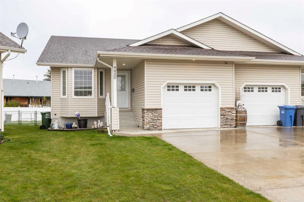 Picture of 4426 47 AvenueClose , Innisfail Real Estate Listing