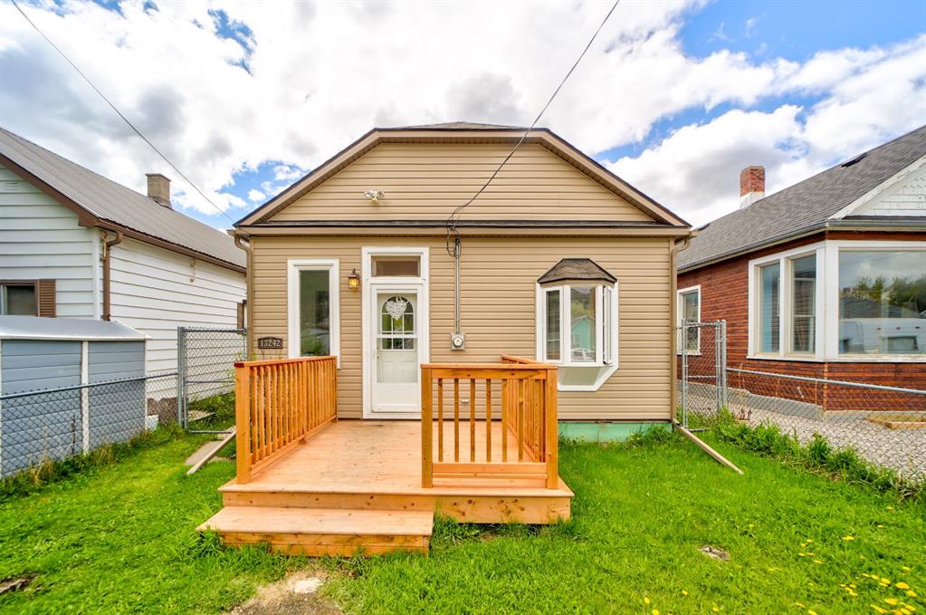 Picture of 13242 17 Avenue  , Blairmore Real Estate Listing