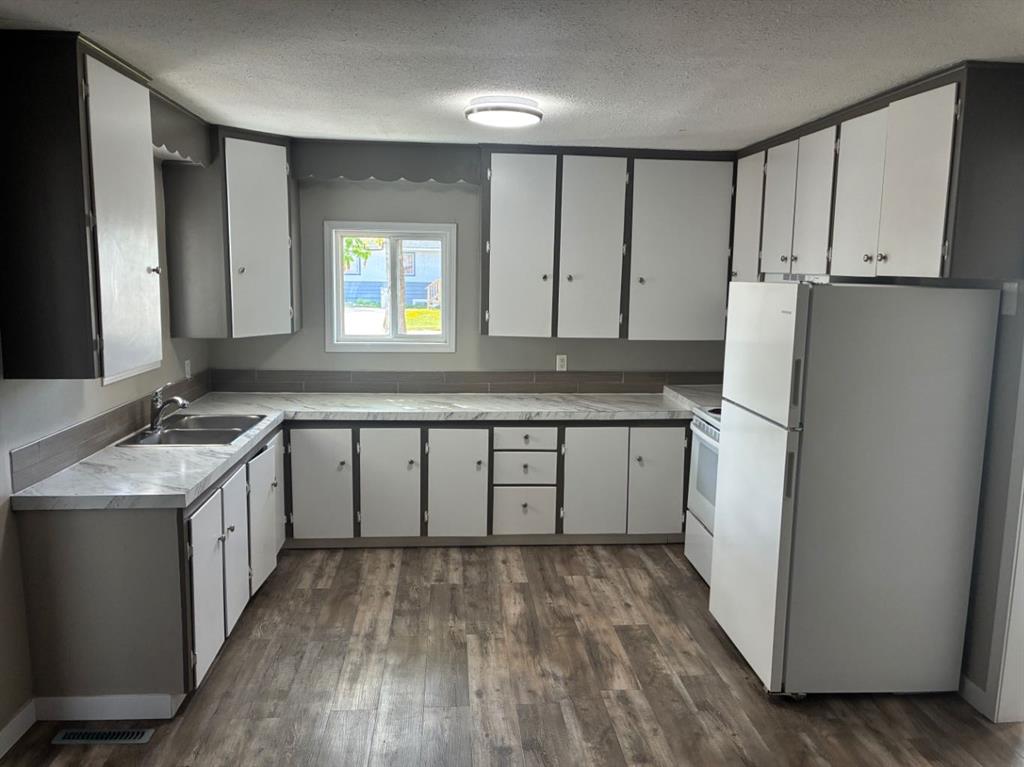 Picture of 9306 103 Avenue , Grande Prairie Real Estate Listing