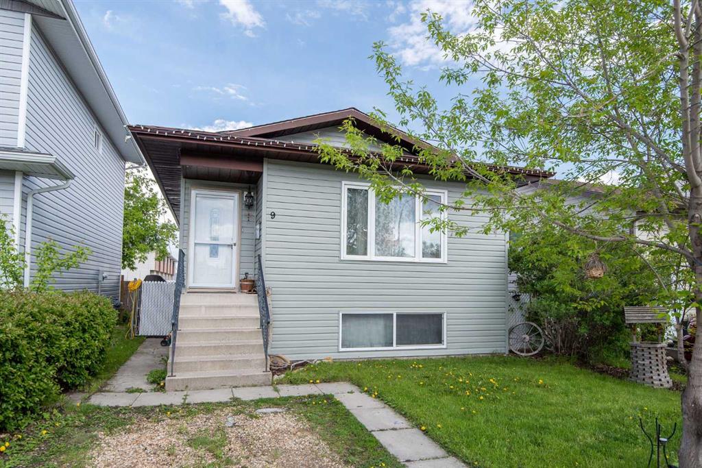 Picture of 9 Hangingstone Drive , Lacombe Real Estate Listing