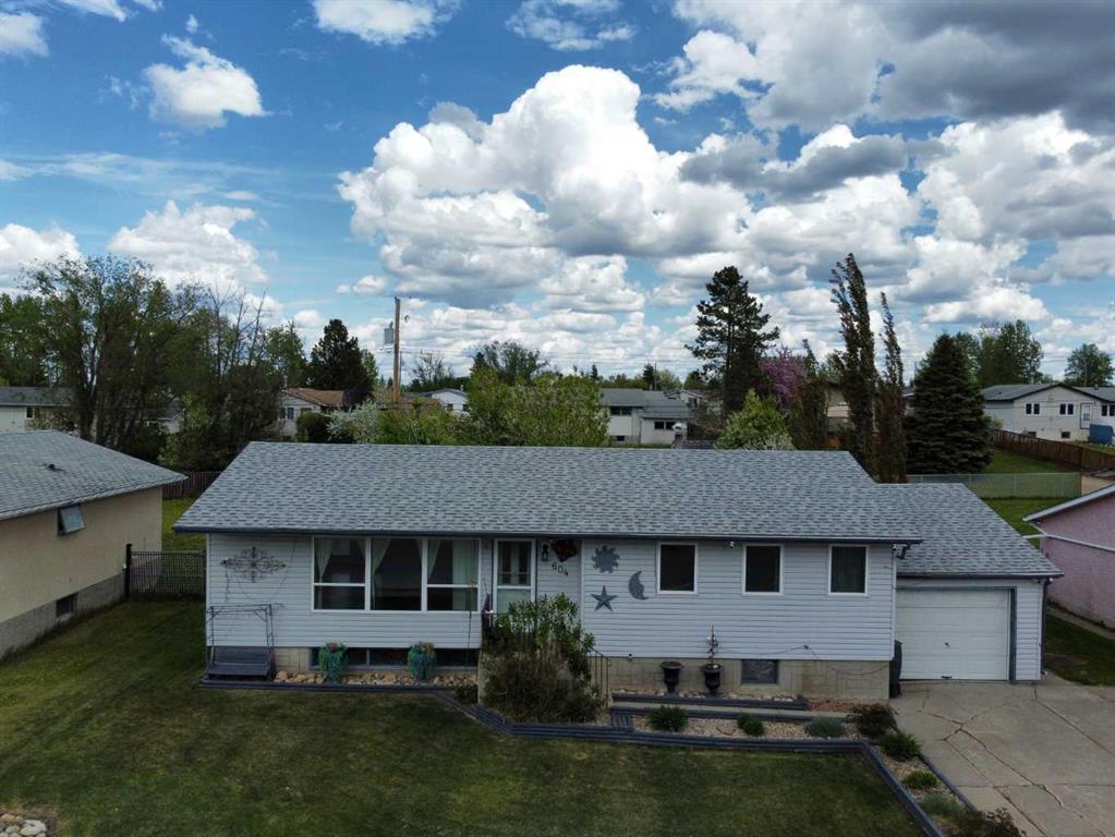 Picture of 604 6 Avenue , Fox Creek Real Estate Listing