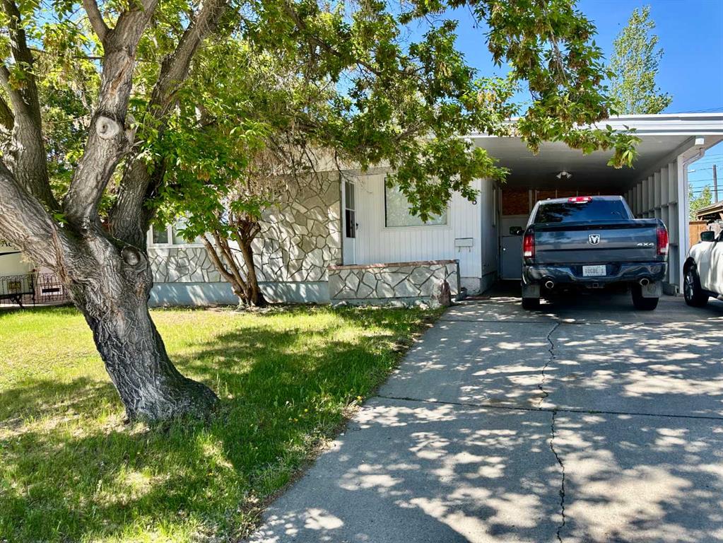 Picture of 1518 29 Street S, Lethbridge Real Estate Listing