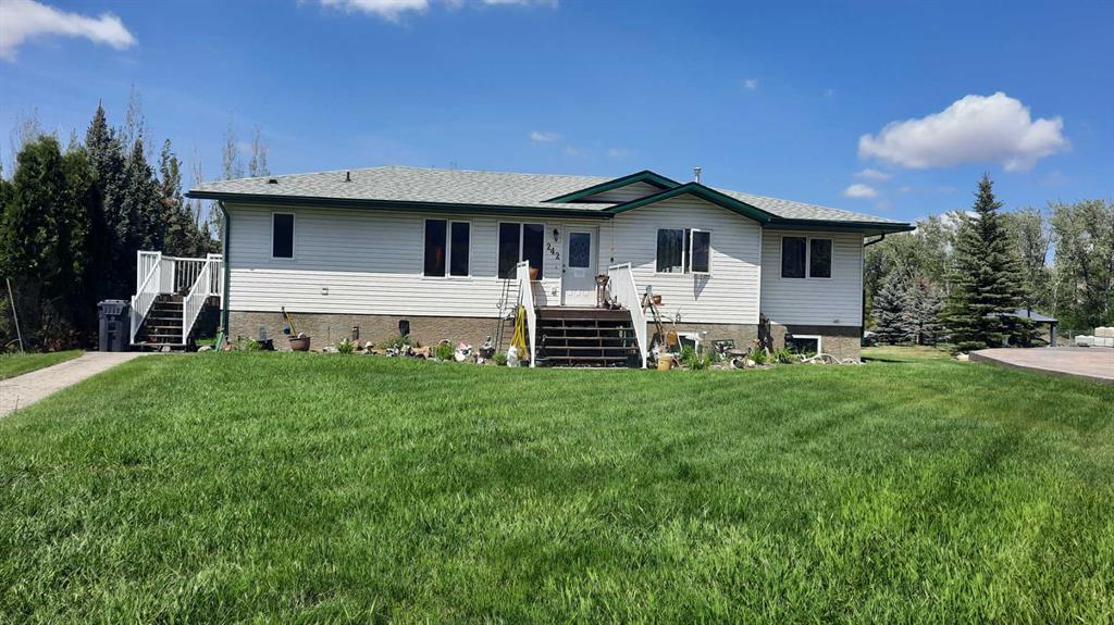 Picture of 242 McNab Close , Drumheller Real Estate Listing
