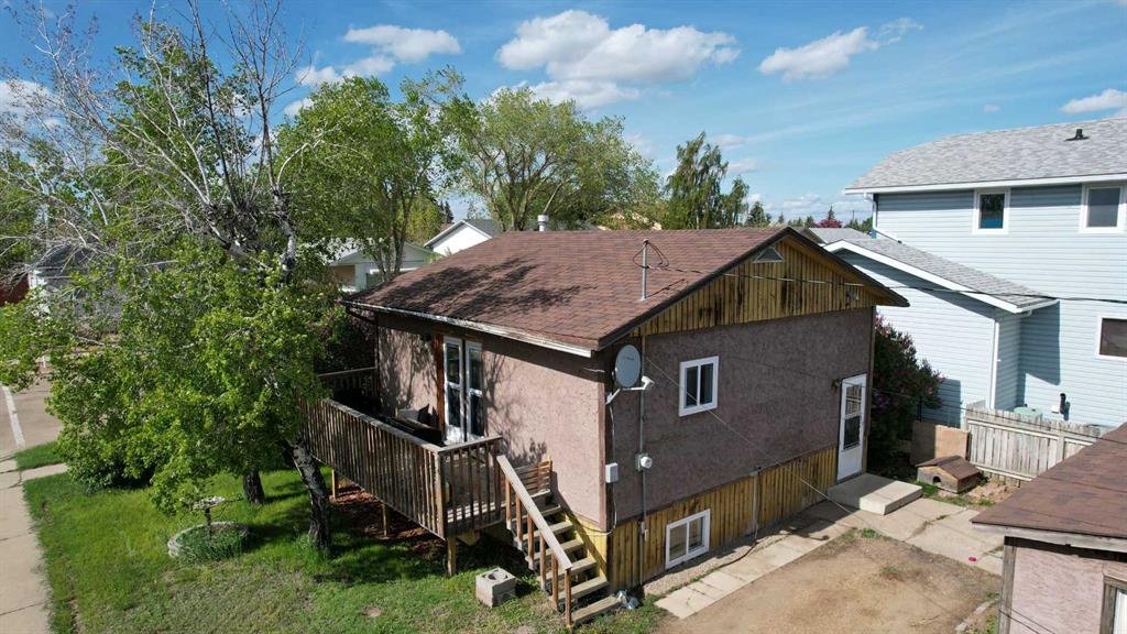 Picture of 319 6 Avenue W, Hanna Real Estate Listing