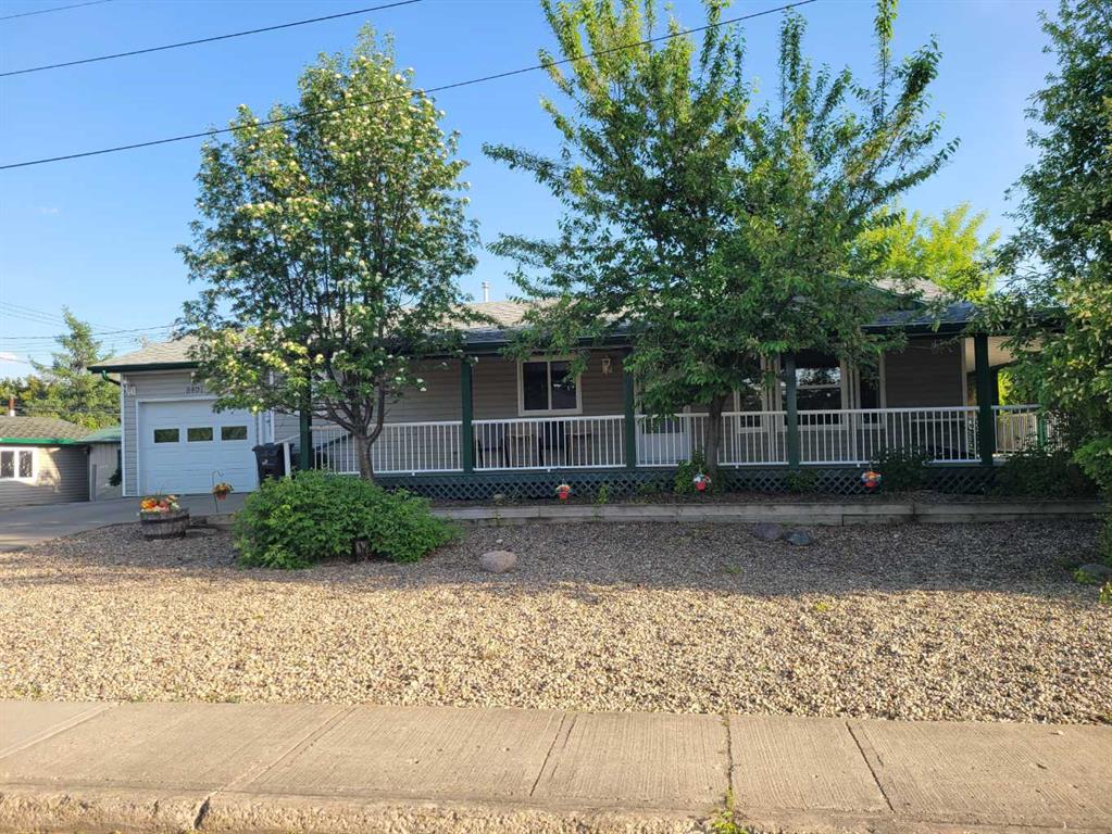 Picture of 8401 94 Street , Peace River Real Estate Listing