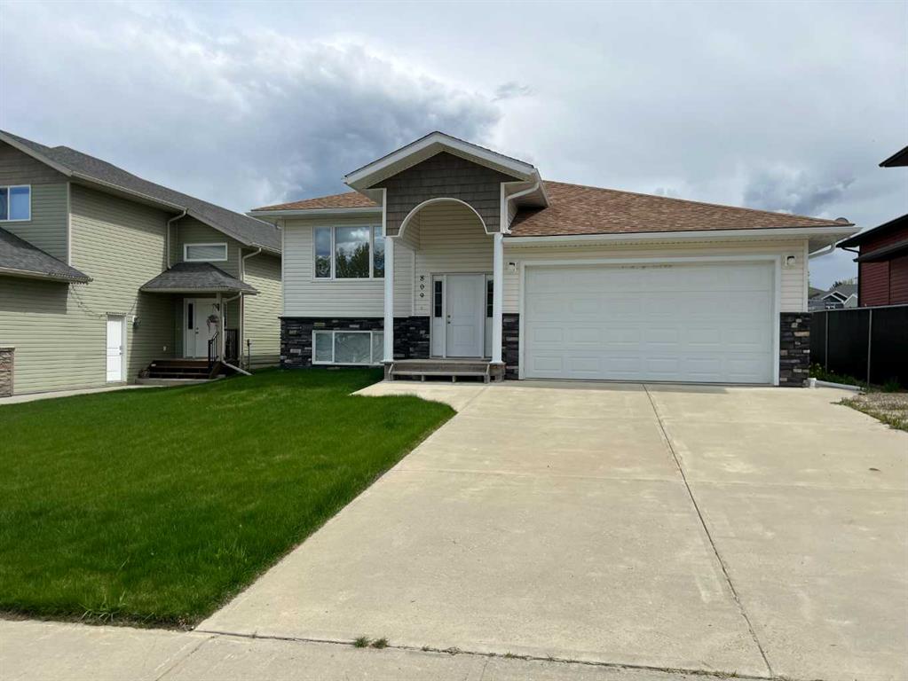 Picture of 809 10 Street , Fox Creek Real Estate Listing